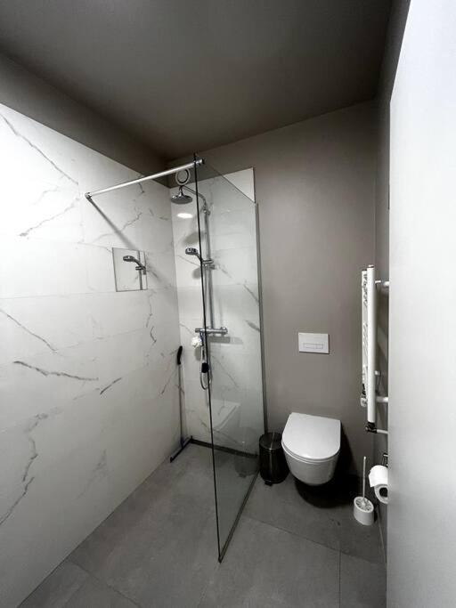 A Modern & Homely Apartment ريكيافيك المظهر الخارجي الصورة